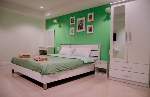 Saen Suk Hotel | UJ Apartment
