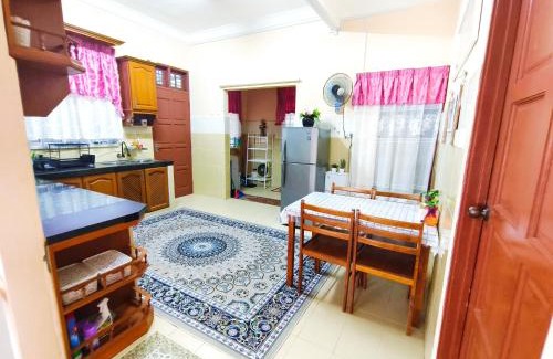 Kuala Terengganu Casa | Ujana Damai - Cosy 5 bedrooms near UMT UNISZA
