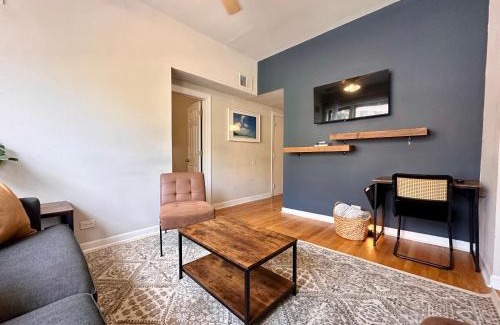 West Town Apartamento | Ukrainian Village 2BR Modern Apartment D1