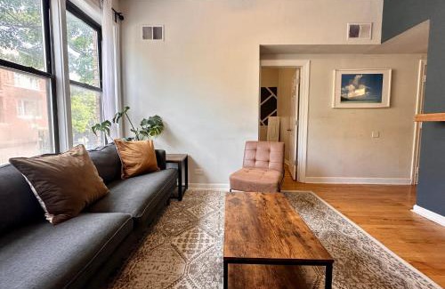 West Town Apartamento | Ukrainian Village 2BR Modern Apartment D1