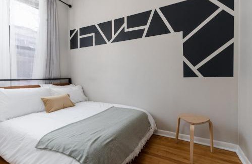 West Town Apartamento | Ukrainian Village 2BR Modern Apartment D1
