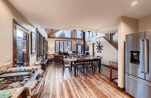 Forest Hills Casa | Ullr Haus: EV Enabled, Private Hot Tub, Mountain Views, Foosball, Sauna