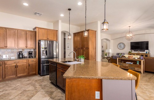 Estrella Mountain Ranch Casa | Ultimate AZ Getaway! Enjoy this Stunning 5BD with Refreshing Pool & Spa!