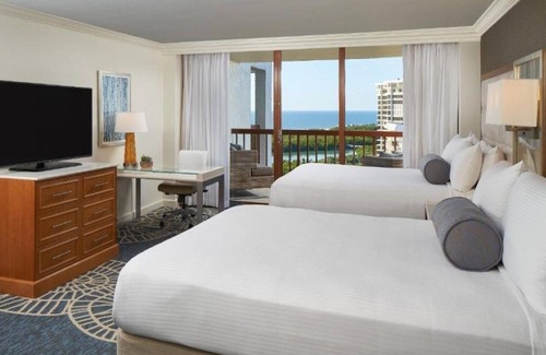 Pelican Bay Complejo | Ultimate Beach Resort Retreat Perfect for Friends and Family | Outdoor Pools