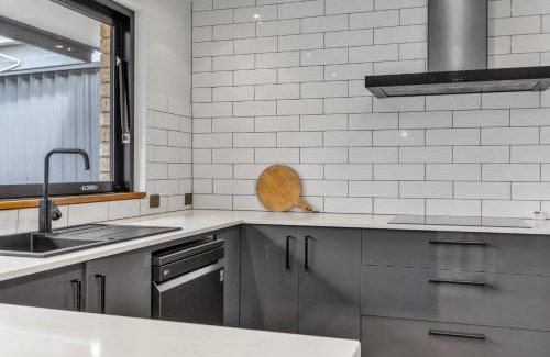 Bogangar Casa | Ultimate Beachside Haven in Cabarita - Pet Friendly