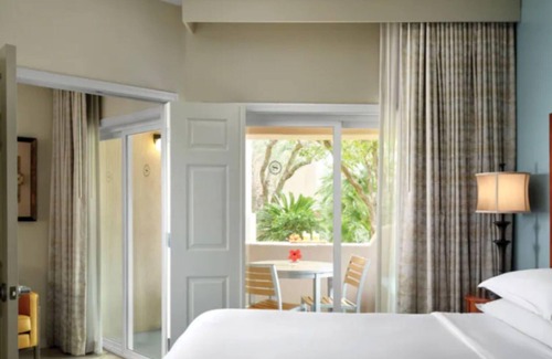 North Scottsdale Complejo | Ultimate Family Getaway at Sheraton Desert Oasis Villas-2 Bd lockoff