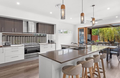 Shoal Bay Casa | Ultimate family holiday in Style