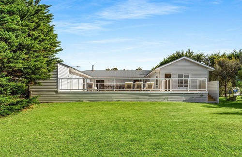 Portsea Casa | Ultimate family retreat, on the Portsea / Sorrento border, (sleeps 15/16)