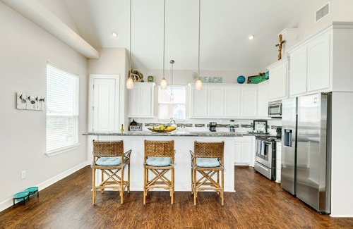 Surfside Beach Casa | Ultimate | Gulf Views | Hot Tub | Pet Paradise