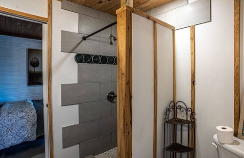 Springdale Casa | Ultimate Hikers and Bikers Pit Stop to Clean up and Wind Down (no cleaning fee)