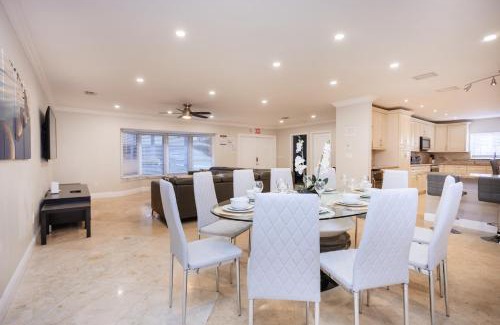 South Lake Casa | Ultimate Luxury 5BR Villa near Hollywood Beach