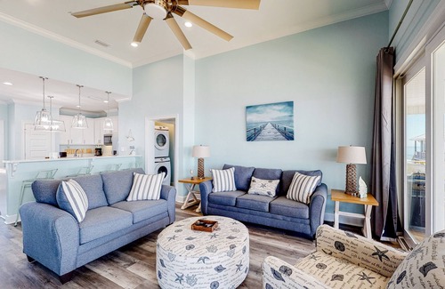 Dauphin Island Casa | Ultimate oceanfront getaway for large groups w/amazing views and sundeck