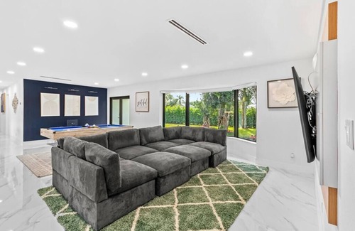 Sunrise Villa | Ultimate Sporting Fun and Cinema Experience at THE GLAM HOMES