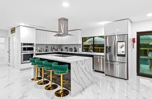 Sunrise Villa | Ultimate Sporting Fun and Cinema Experience at THE GLAM HOMES