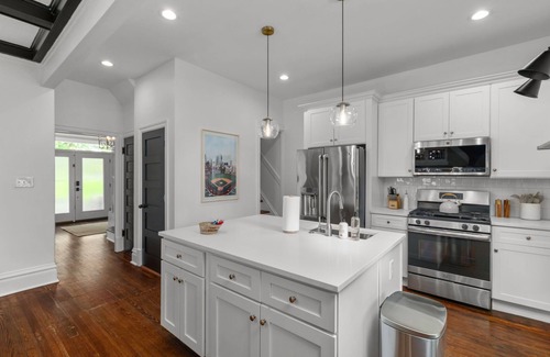 Shaw Casa | Ultimate St. Louis Retreat - ArcadeRoom - PingPong