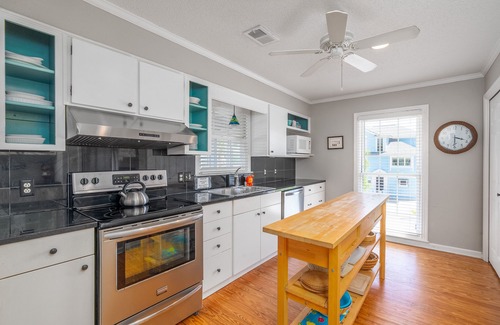 Savannah Beach Cabaña | 2 12th Street ~ Frente al mar