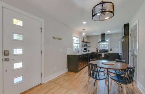 Franklin Casa | Ultra Country Retreat Historic Franklin Bungalow