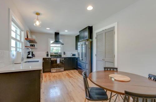 Franklin Casa | Ultra Country Retreat Historic Franklin Bungalow