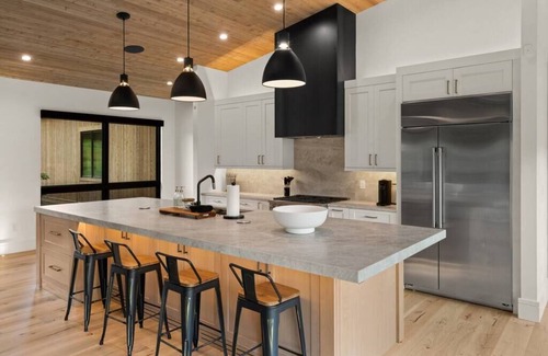 Big Sky Casa | ULTRA Luxury NEW Home with private sledding hill
