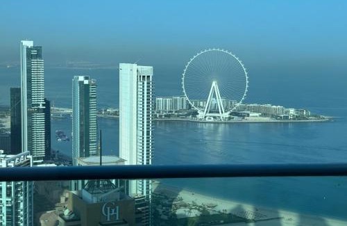 Madinat Zayed Apartamento | Ultra Luxury Palm Dubai Eye Fendi 2BR Damac Height