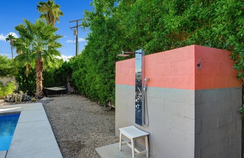 Little Tuscany Casa | Ultra Luxury Resort Like Compound Pool, Spa, Fire Pit- Close to Everything- 4BD/2.5BTH