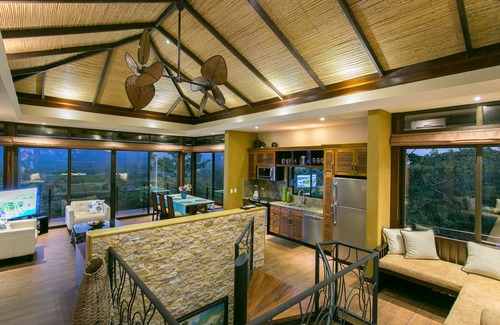 Valle Pura Vida Villa | Ultra lujo con vistas panorámicas, piscina infinita privada y paraíso de la naturaleza