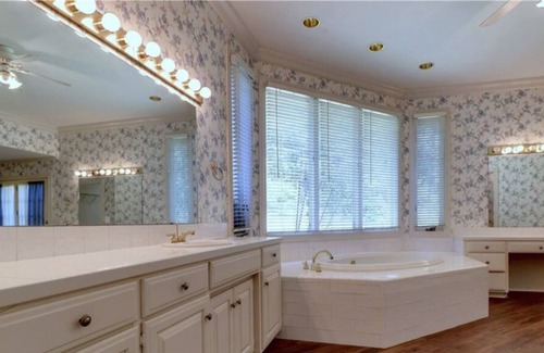 Springdale Casa | Ultra Spacious Place