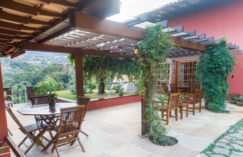 Araras Casa | Um Recanto na Serra de Itaipava