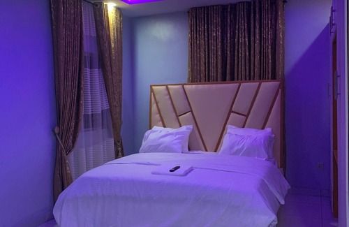 Ikire Hotel | Umbrella Properties Hotel Moniya