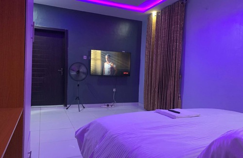 Ikire Hotel | Umbrella Properties Hotel Moniya