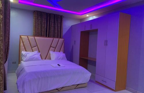 Ikire Hotel | Umbrella Properties Hotel Moniya