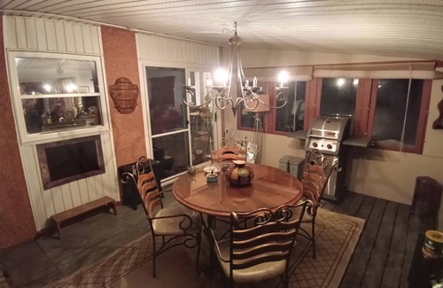 Notre-Dame-de-la-Merci Chalet De Esquí | Un écrin de nature au bord de l'eau