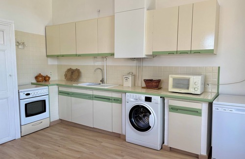 14th Arrondissement Casa | Un air de Marseille, haut de villa, Avec une terrasse et jardin