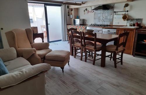 Mairena del Aljarafe Apartamento | Un apartamento vacacional con detalles de un hogar