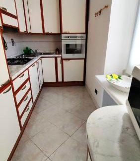 Fezzano Apartamento | UN BALCONE IN PINETA