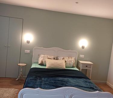 Banville Casa | un petit studio moderne et conviviale