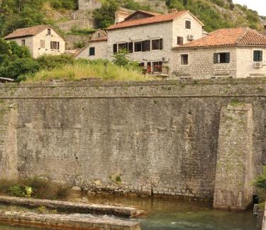 Kotor Old Town Apartamento | Una apartments