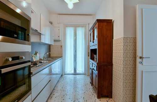Santa Margherita Ligure Apartamento | Una Finestra su Villa Durazzo by Wonderful Italy