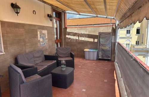 Torre Annunziata Apartamento | Una Terrazza In Piazza