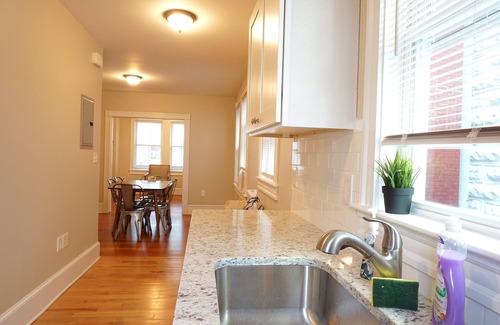 Off Broadway Casa | ★ Unbeatable Location | 3 Bedrooms | 3 Full Baths ★