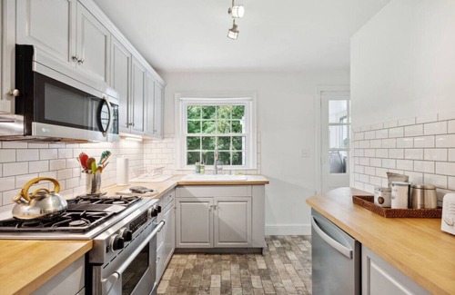 North Buckhead Cabaña | Unbeatable Location: Northside, St Joe & Oglethorpe