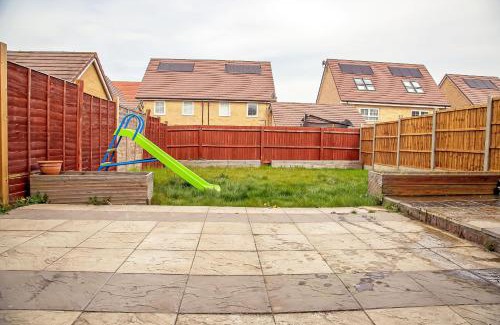 Stanford-le-Hope Apartamento | Unbeatable Value I Best Rates I Garden I Wi-Fi I Parking