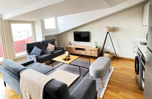 Gumussuyu Mahallesi Apartamento | Unbeatable View, Cozy Penthouse with Terrace in Taksim Square