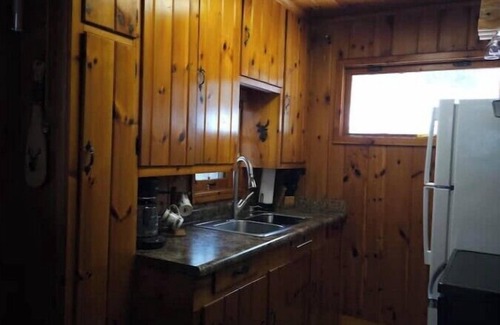 Presque Isle Cabina | Uncle Chad's Cabin