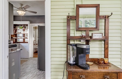 Lakeland Casa | Uncle Ed's Historic Bungalow
