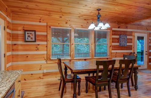 Boone Casa | Uncle Johns Cabin
