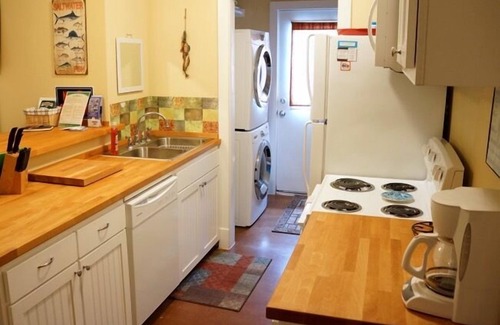 Port O Connor Casa | UNCLE WOODY'S #3 in POC-Pets ok but add Fees