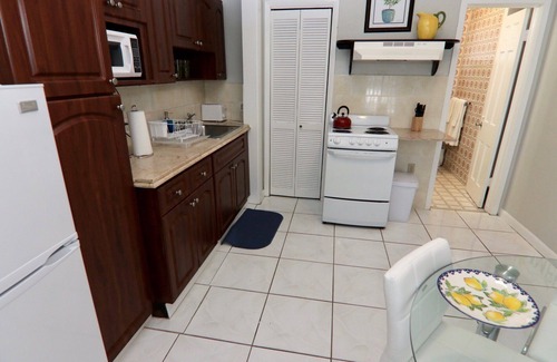 Glenvar Heights Apartamento | Menos de 100 por noche este otoño - propiedad privada de 4 acres, gran piscina!