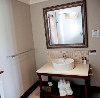 Paarl Casa | Under Oaks Guesthouse