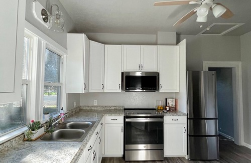 Pilot Rock Casa | Under the Bluff Bungalow